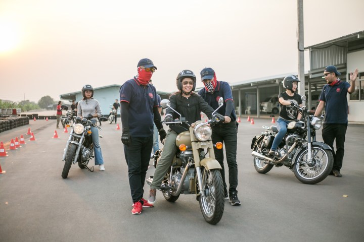 royal enfield caanteen (1)